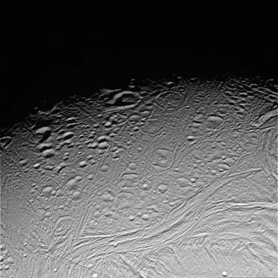 600px-en003_degraded_craters_on_enceladus1_darkwast.jpg?type=w3