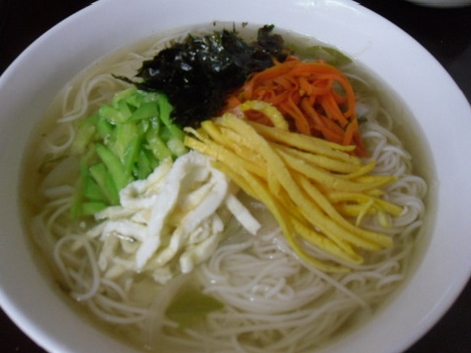 옛날잔치국수 이미지